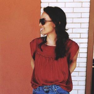 Meet your Posher, Julia